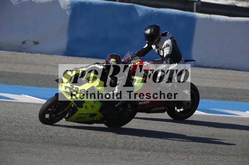 /Archiv-2024/02 29.01.-02.02.2024 Moto Center Thun Jerez/Gruppe gruen-green/229